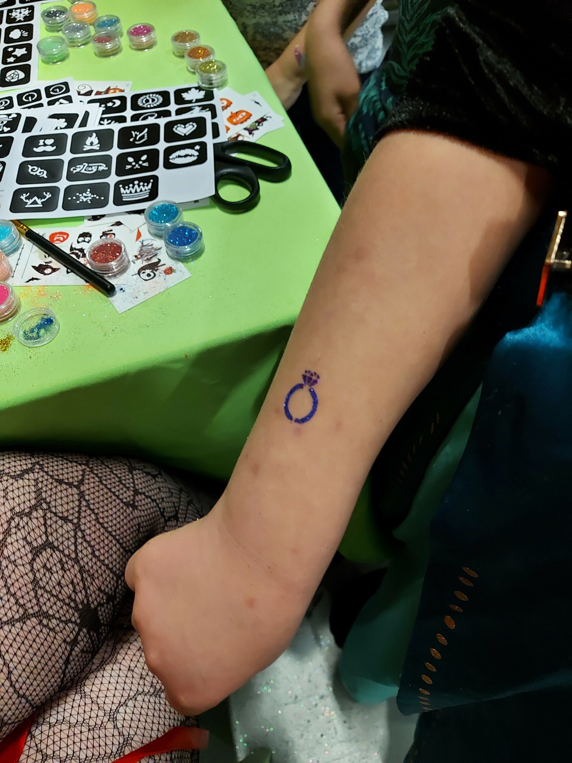 Tatouage Artiste en Coulisse