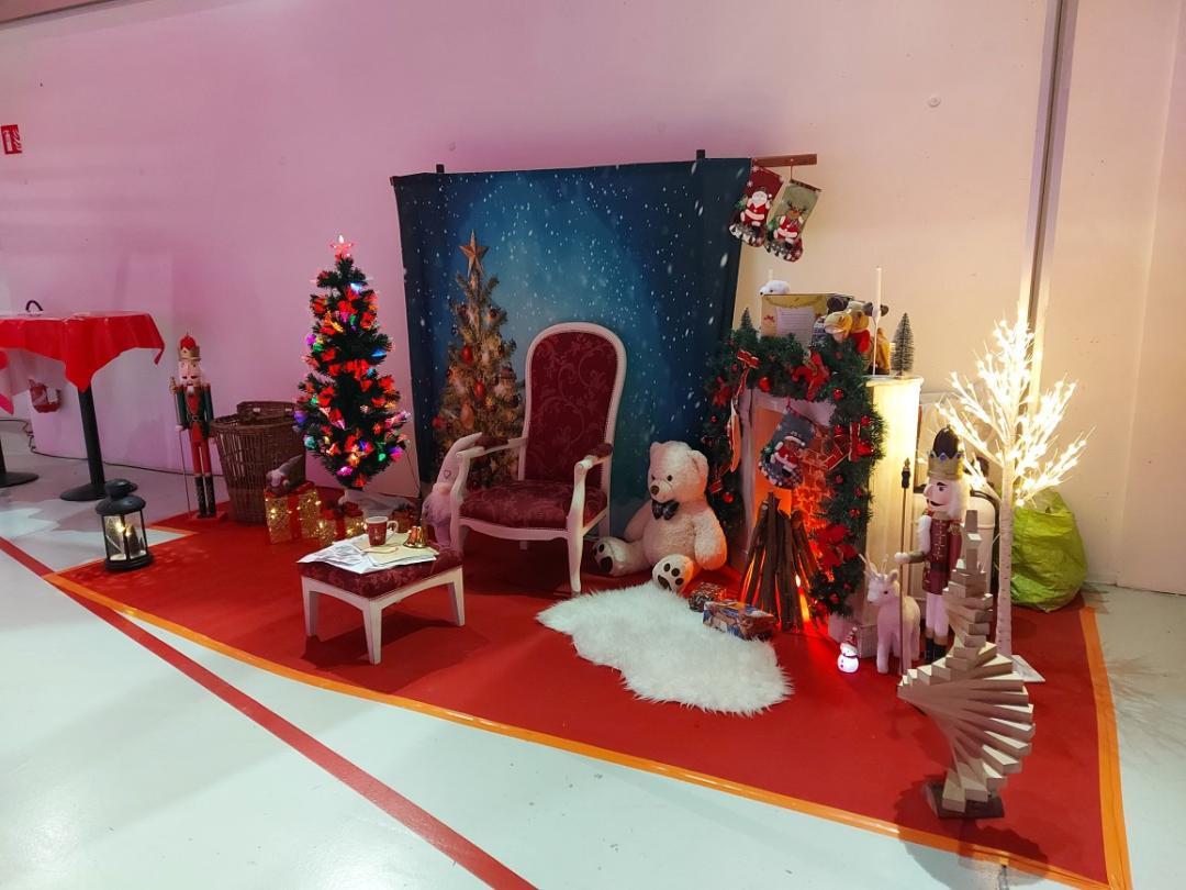 Père Noël Artiste en coulisse