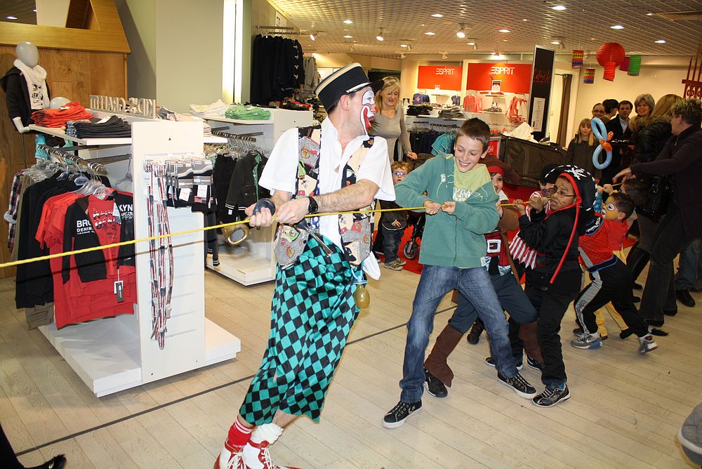Animation clown artiste en Coulisse