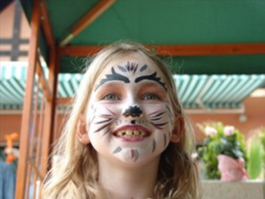 Maquillage enfant jeune fille félin Artiste en Coulisse
